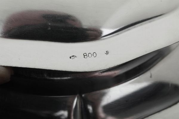 Insieme di piatti in argento. Argenteria italiana del XX secolo, vari argentieri tra cui Cesa, Alessandria  - Asta Dimore italiane - Associazione Nazionale - Case d'Asta italiane