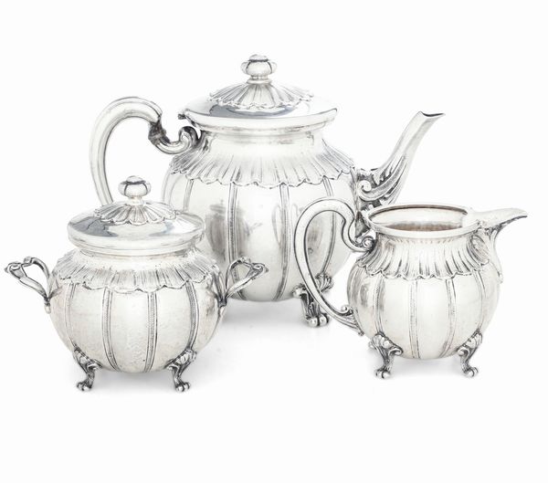 Servizio da t�. Argenteria artistica milanese, prima met� del XX secolo. Argentiere Genazzi  - Asta Dimore italiane - Associazione Nazionale - Case d'Asta italiane