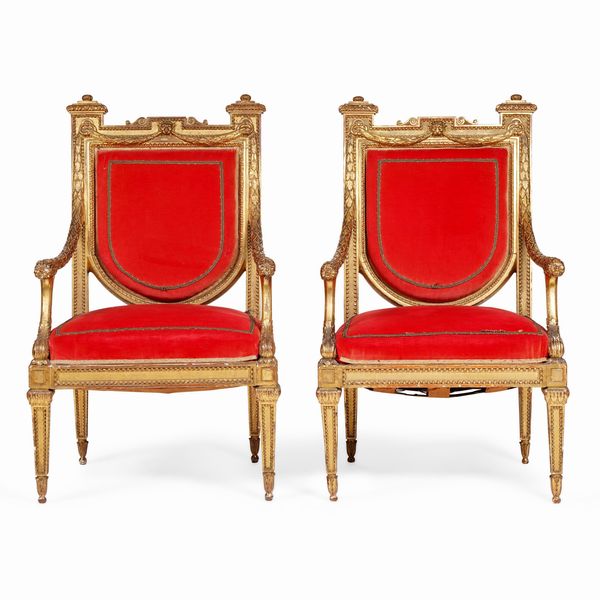 Coppia di poltrone in legno intagliato e dorato. XVIII-XIX secolo  - Asta Dimore italiane - Associazione Nazionale - Case d'Asta italiane