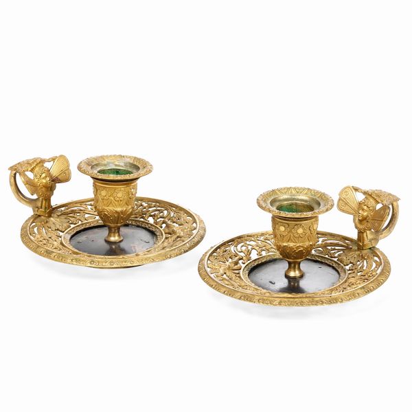 Coppia di bugie. Bronzo fuso, traforato e cesellato. Fonditore del XIX secolo  - Asta Dimore italiane - Associazione Nazionale - Case d'Asta italiane