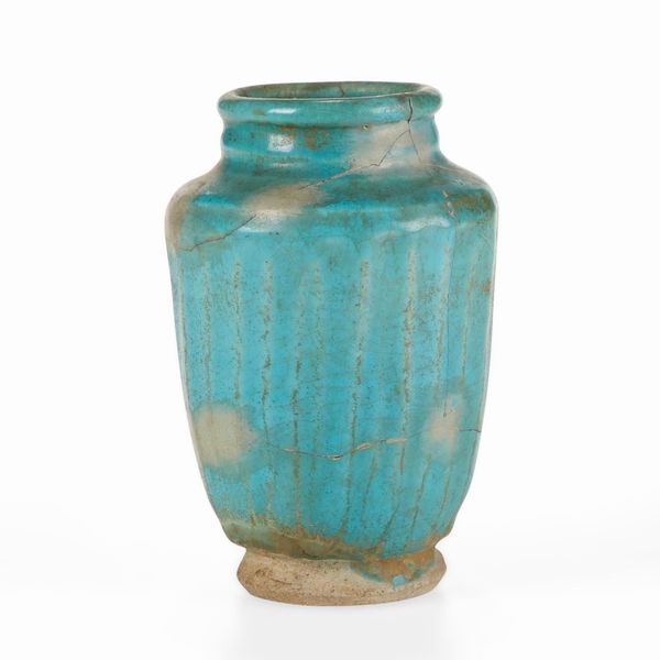 Piccolo vaso<BR>Persia (Iran), XIII-XIV secolo  - Asta Dimore italiane - Associazione Nazionale - Case d'Asta italiane