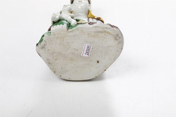 Gruppo della maternit�, Guanyin con bambino, Cina, Dinastia Qing, epoca Qianlong (1736-1796)  - Asta Dimore italiane - Associazione Nazionale - Case d'Asta italiane