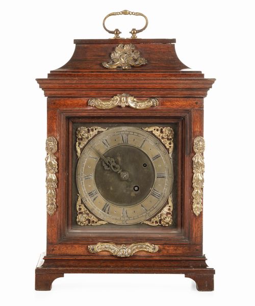 Pendola da tavolo. Firmata Giovanni Pietro Santini. Stati Pontifici, XVIII secolo  - Asta Dimore italiane - Associazione Nazionale - Case d'Asta italiane