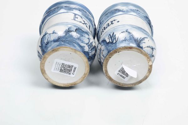 Coppia di albarelli<BR>Liguria, XIX o XX secolo  - Asta Dimore italiane - Associazione Nazionale - Case d'Asta italiane