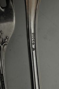 Servizio di posate da dolce. Argenteria tedesca del XX secolo  - Asta Dimore italiane - Associazione Nazionale - Case d'Asta italiane