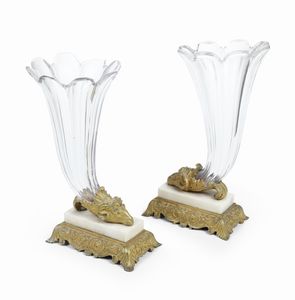 Coppia di vasi a cornucopia. Francia XIX secolo  - Asta Dimore italiane - Associazione Nazionale - Case d'Asta italiane