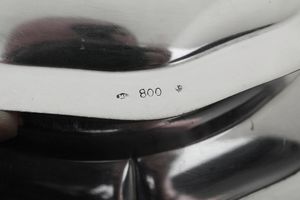 Insieme di piatti in argento. Argenteria italiana del XX secolo, vari argentieri tra cui Cesa, Alessandria  - Asta Dimore italiane - Associazione Nazionale - Case d'Asta italiane