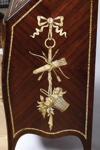 Ribalta lastronata in palissandro ed intarsiata in avorio. Genova XVIII secolo  - Asta Dimore italiane - Associazione Nazionale - Case d'Asta italiane