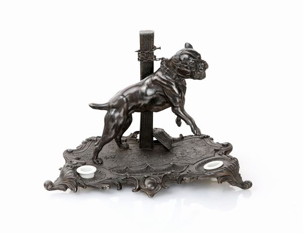 Grande calamaio in bronzo brunito, inizi del XX secolo  - Asta  Asta a Tempo - Antiquariato: Arredi, Icone, Dipinti Antichi e del XIX Secolo , Arte Orientale - Associazione Nazionale - Case d'Asta italiane