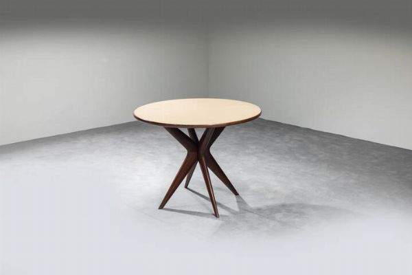 ICO PARISI : Tavolo rotondo in legno e piano in vetro.  Anni '50 cm 78x100  Difetti  - Asta Asta di Design - Associazione Nazionale - Case d'Asta italiane