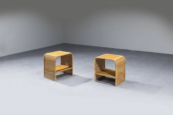 PRODUZIONE ITALIANA : Coppia di comodini in vimini e bamboo. Anni '70 cm 45x45x36  - Asta Asta di Design - Associazione Nazionale - Case d'Asta italiane
