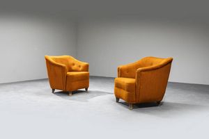 CASA E GIARDINO - Coppia di poltrone imbottitura rivestita in tessuto e piedi in legno.  Anni '70 cm 74x73x75  Difetti