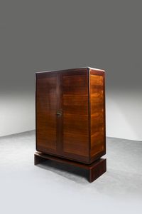 PAOLO BUFFA - Armadio a due ante in legno  particolari in ottone Anni '30 cm 188x136x61 Corredato da certificato
