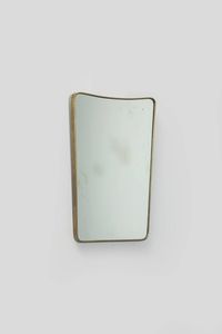 PRODUZIONE ITALIANA - Specchio con bordo in ottone. Anni '50 cm 68x46