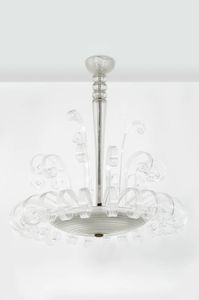 SEGUSO - Lampadario in vetro soffiato e metallo dorato. Anni '50 h cm 85x81