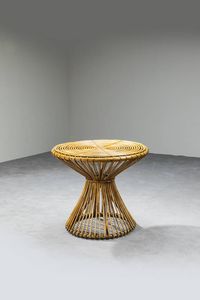 FRANCO ALBINI - Tavolino con struttura in legno di bamboo e canna d'india. Anni '50 cm 65x73