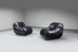 PRODUZIONE ITALIANA - Coppia di poltrone in pelle nera