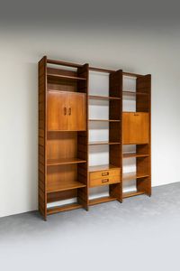GIANFRANCO FRATTINI - Libreria modulare autoreggente con struttura in legno.  Prod. Bernini  anni '50 cm 120x184x35 5  Difetti