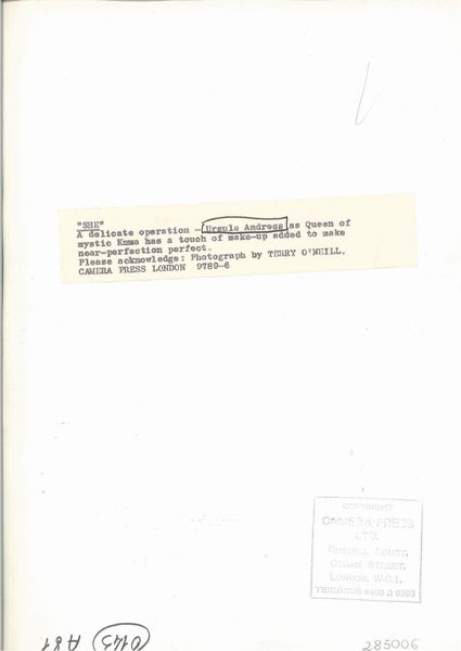 Terry O'Neill : lotto formato da quattro scatti fotografici Senza titolo (Ursula Andress)  - Asta Fotografia - Associazione Nazionale - Case d'Asta italiane