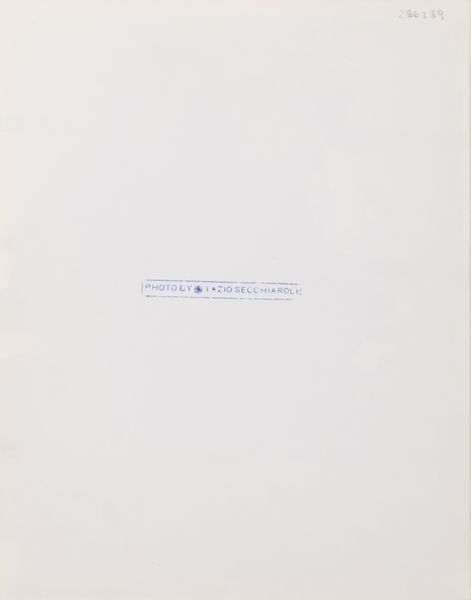 TAZIO SECCHIAROLI : Senza titolo (Carlo Ponti e Sophia Loren)  - Asta Fotografia - Associazione Nazionale - Case d'Asta italiane