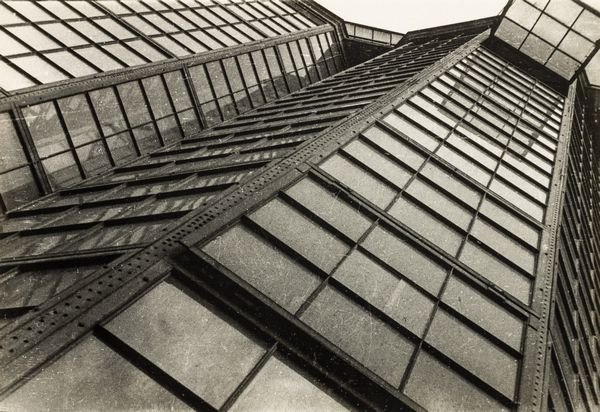 Aleksandr Michajlovič Rodčenko, Attribuito a : lotto formato da due scatti fotografici<BR> Senza titolo  - Asta Fotografia - Associazione Nazionale - Case d'Asta italiane