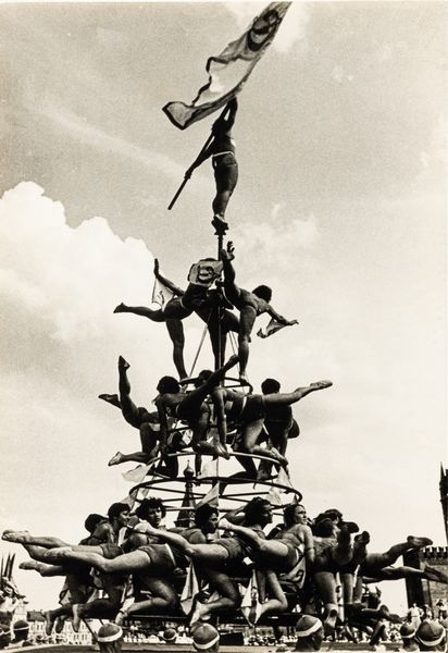 Aleksandr Michajlovič Rodčenko, Attribuito a : lotto formato da due scatti fotografici Senza titolo  - Asta Fotografia - Associazione Nazionale - Case d'Asta italiane
