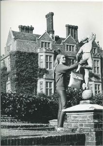 Terry O'Neill : lotto formato da quattro scatti fotografici Senza titolo (Ursula Andress)  - Asta Fotografia - Associazione Nazionale - Case d'Asta italiane