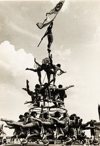 Aleksandr Michajlovič Rodčenko, Attribuito a : lotto formato da due scatti fotografici Senza titolo  - Asta Fotografia - Associazione Nazionale - Case d'Asta italiane