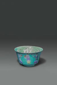 CIOTOLA - Ciotola in porcellana Famiglia Rosa decorata con bambini che suonano e danzano  Cina  dinastia Qing  epoca Jiaqiung  [..]