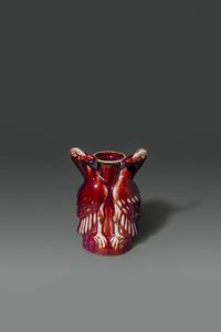 VASO - Vaso in porcellana flamb con anse a guisa di volatili  Cina  dinastia Qing  XIX sec H cm 23x16