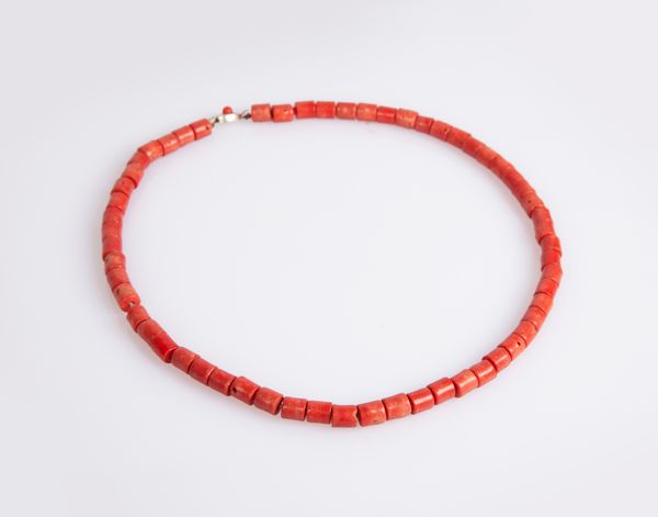 Collana in corallo bambù a barilotti lisci e argento  - Asta Asta a Tempo a Libera Offerta - Bigiotteria Vintage - Associazione Nazionale - Case d'Asta italiane