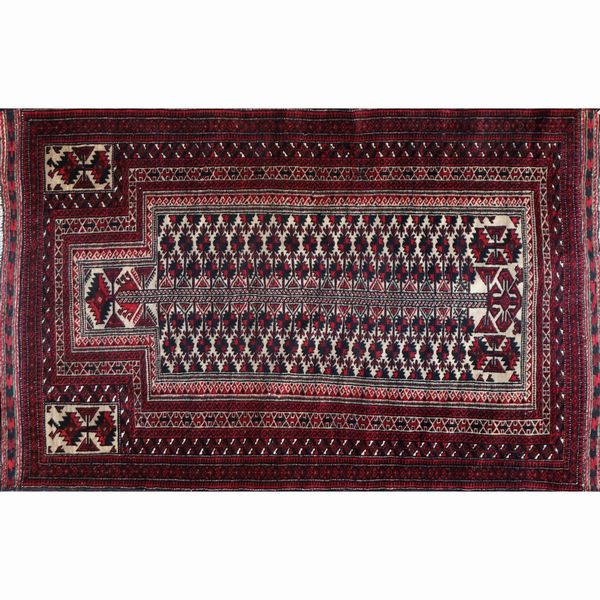 Tappeto anatolico  - Asta Dipinti Antichi, Arredi, Sculture e Oggetti d'Arte - Associazione Nazionale - Case d'Asta italiane