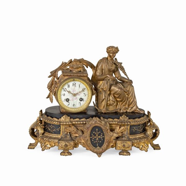 Orologio da tavolo in antimonio e marmo nero  - Asta Dipinti Antichi, Arredi, Sculture e Oggetti d'Arte - Associazione Nazionale - Case d'Asta italiane