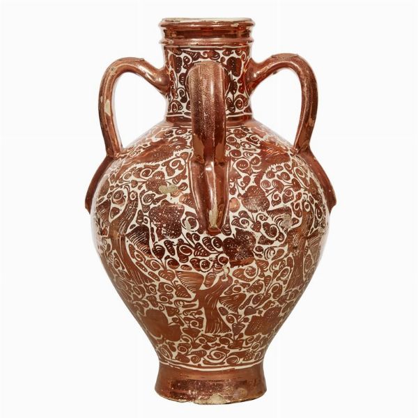 VASO A QUATTRO ANSE, VALENCIA, MET&Agrave; SECOLO XVII  - Asta CERAMICA. MAIOLICHE E PORCELLANE DAL XVI AL XIX SECOLO - Associazione Nazionale - Case d'Asta italiane