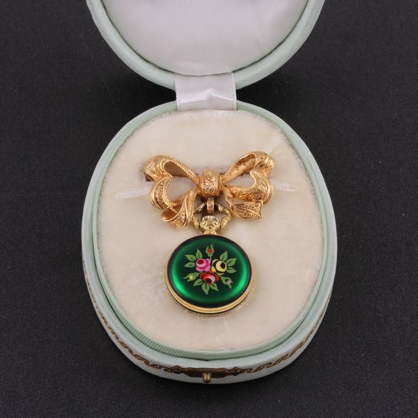 SPILLA CON OROLOGIO  - Asta Tempo d'estate Gioielli, Orologi e Argenti - Associazione Nazionale - Case d'Asta italiane