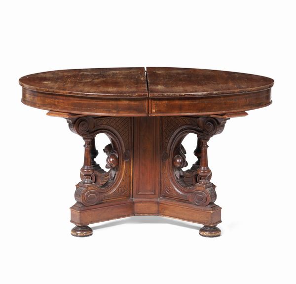 Tavolo in legno intagliato. XIX secolo  - Asta Antiquariato Luglio - Associazione Nazionale - Case d'Asta italiane