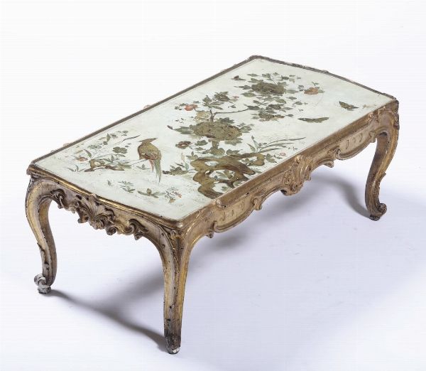 Tavolo basso da salotto in stile Luigi XV  - Asta Antiquariato Luglio - Associazione Nazionale - Case d'Asta italiane