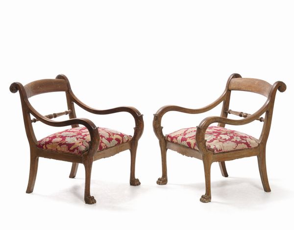 Coppia di poltrone in legno intagliato, XIX secolo  - Asta Antiquariato Luglio - Associazione Nazionale - Case d'Asta italiane