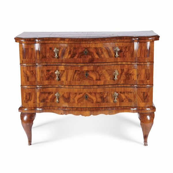 Cassettone lastronato. XVIII-XIX secolo  - Asta Antiquariato Luglio - Associazione Nazionale - Case d'Asta italiane