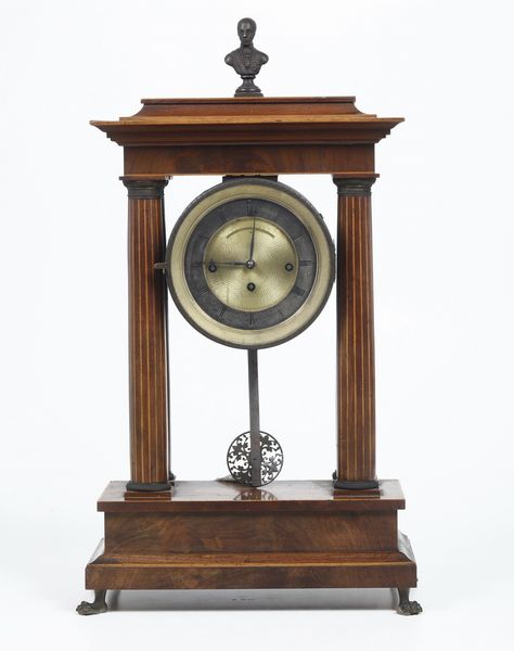 Pendola a portico in mogano. Austria, XIX secolo  - Asta Antiquariato Luglio - Associazione Nazionale - Case d'Asta italiane