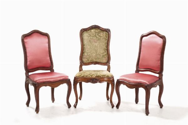 Lotto di sette sedie in legno intagliato. XVIII secolo  - Asta Antiquariato Luglio - Associazione Nazionale - Case d'Asta italiane