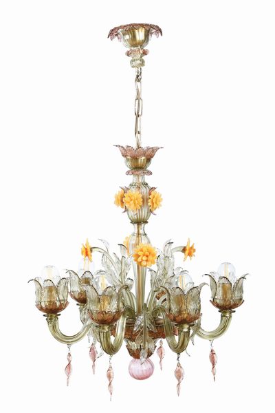 Lampadario in vetro di Murano. XX secolo  - Asta Antiquariato Luglio - Associazione Nazionale - Case d'Asta italiane