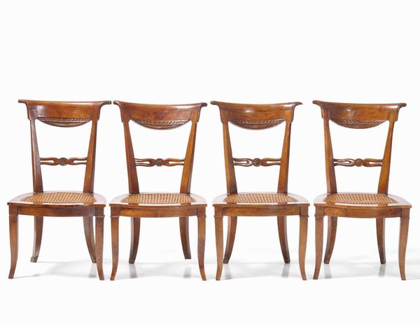 Sei sedie in legno intagliato. XIX secolo  - Asta Antiquariato Luglio - Associazione Nazionale - Case d'Asta italiane