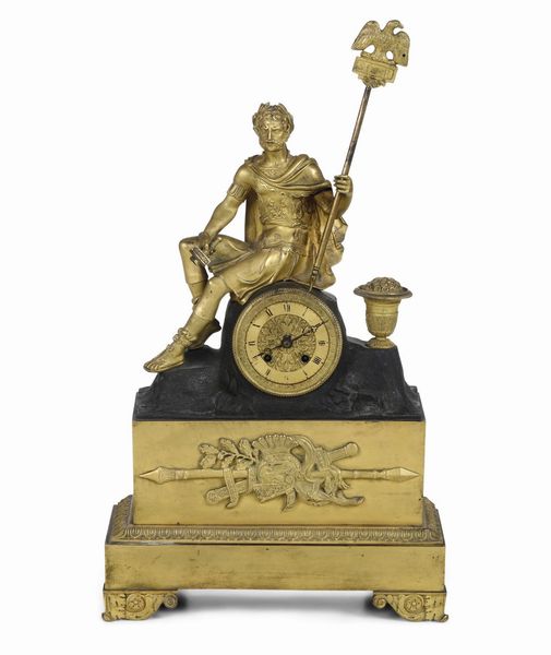 Pendola da tavolo con cassa in bronzo dorato. Francia XIX-XX secolo  - Asta Antiquariato Luglio - Associazione Nazionale - Case d'Asta italiane