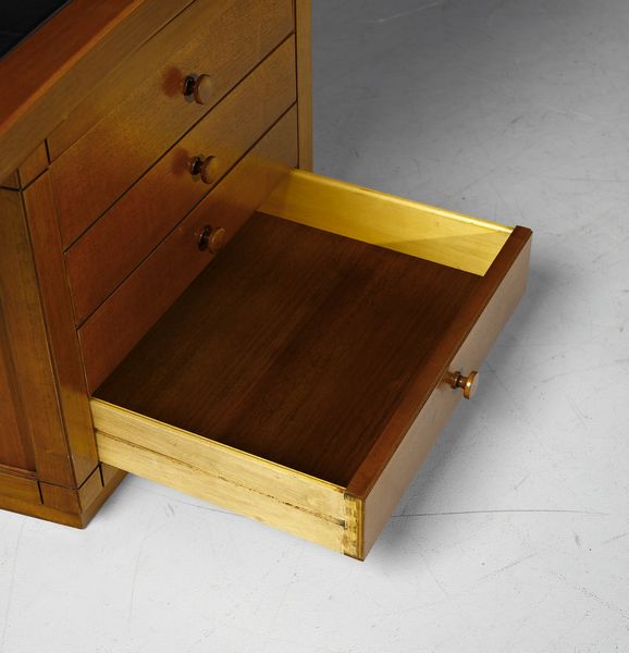 MANIFATTURA ITALIANA : Grande scrivania  - Asta Asta 417 | DESIGN E ARTI DECORATIVE DEL NOVECENTO Online - Associazione Nazionale - Case d'Asta italiane