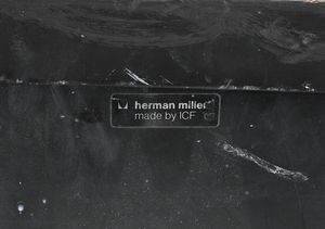 EAMES CHARLES & RAY (1907 - 1978) : Divanetto  - Asta Asta 417 | DESIGN E ARTI DECORATIVE DEL NOVECENTO Online - Associazione Nazionale - Case d'Asta italiane