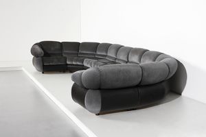 SARTORI FRANZ T.  (n. 1927) : nello stile di. Divano modulare  - Asta Asta 417 | DESIGN E ARTI DECORATIVE DEL NOVECENTO Online - Associazione Nazionale - Case d'Asta italiane