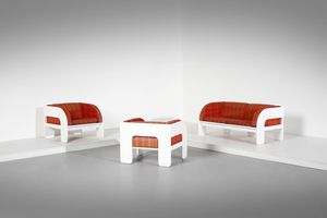 MANIFATTURA ITALIANA - Coppia di poltrone e divano