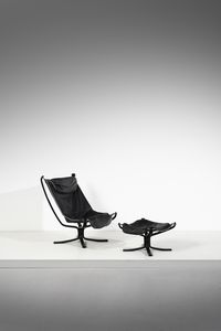 RESSEL SIGURD (1920 - 2010) - Poltrona con poggiapiedi per Poltrona Frau