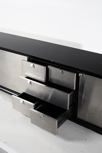 ACERBIS LODOVICO (n. 1939) : Credenza per Acerbis International  - Asta Asta 417 | DESIGN E ARTI DECORATIVE DEL NOVECENTO Online - Associazione Nazionale - Case d'Asta italiane